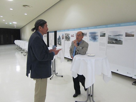 Ole Jorgen Hammeken talking with prof. Paul Messerli